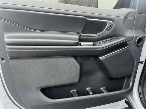 Certified 2025 Ford Expedition Platinum w/ Stealth Performance Package AWD/4WD image 21