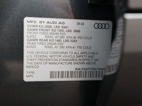 Used 2024 Audi Q5 e Prestige w/ Prestige Package AWD/4WD image 41
