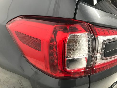 Used 2025 Subaru Ascent Bronze Edition AWD/4WD image 27