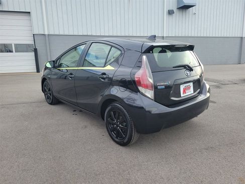 Used 2016 Toyota Prius C Four image 3