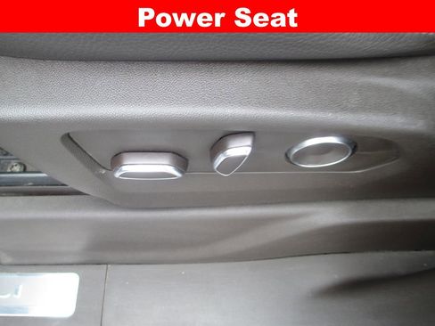 Used 2024 GMC Sierra 1500 Denali AWD/4WD image 32