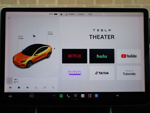 Used 2018 Tesla Model 3 Long Range RWD image 40