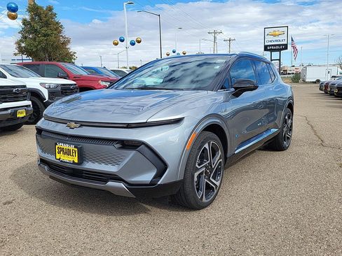 New 2026 Chevrolet Equinox EV LT image 4