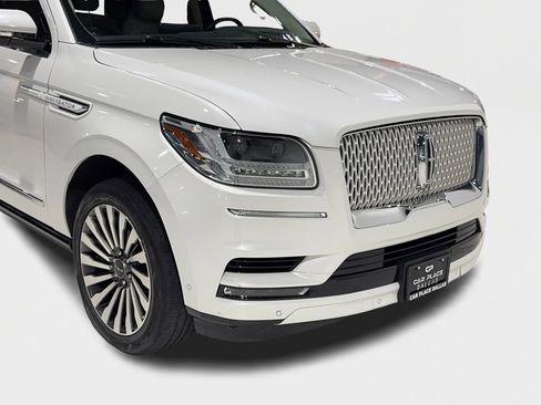 Used 2020 Lincoln Navigator Reserve w/ Equipment Group 208A Reserve image 3
