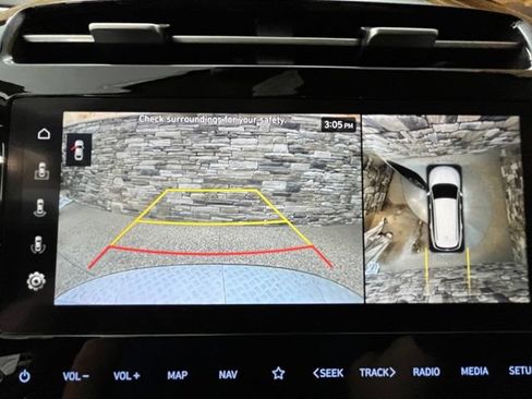 Used 2023 Hyundai Tucson Limited AWD/4WD image 25
