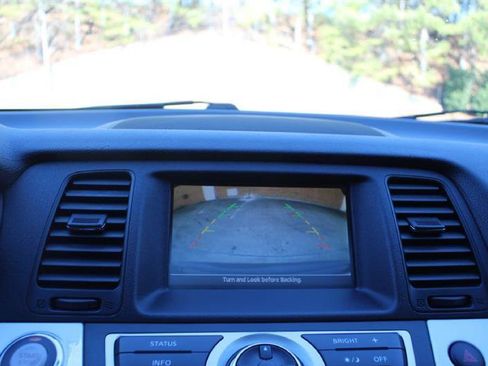 Used 2009 Nissan Murano SL w/ Technology Pkg FWD image 25
