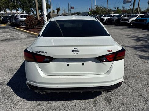 New 2025 Nissan Altima 2.5 SR image 7