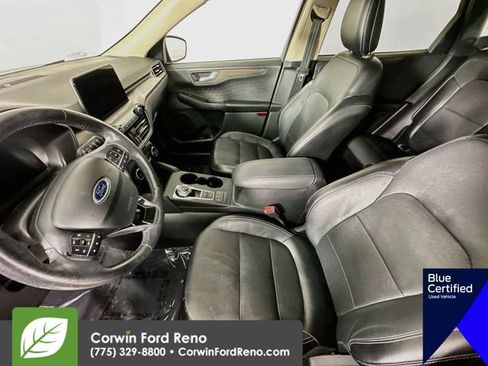 Used 2020 Ford Escape Titanium w/ Titanium Premium Package 2.0 AWD/4WD image 26