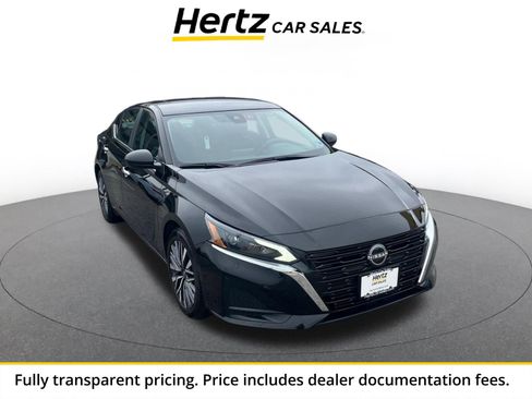 Used 2025 Nissan Altima 2.5 SV FWD image 1