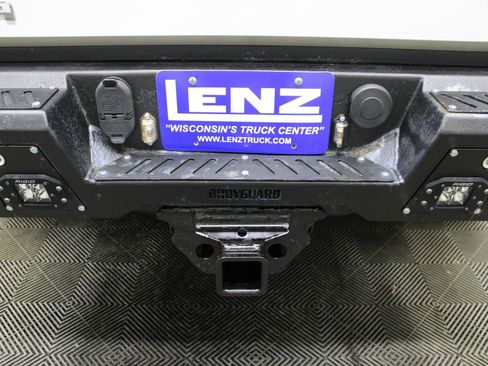Used 2017 GMC Sierra 2500 Denali w/ Duramax Plus Package AWD/4WD image 33