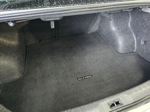 Used 2023 Nissan Altima 2.5 SV FWD image 15