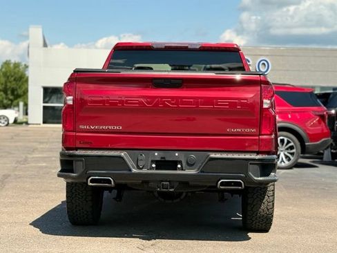 Used 2021 Chevrolet Silverado 1500 Custom Trail Boss w/ LPO, Dark Essentials Package AWD/4WD image 33