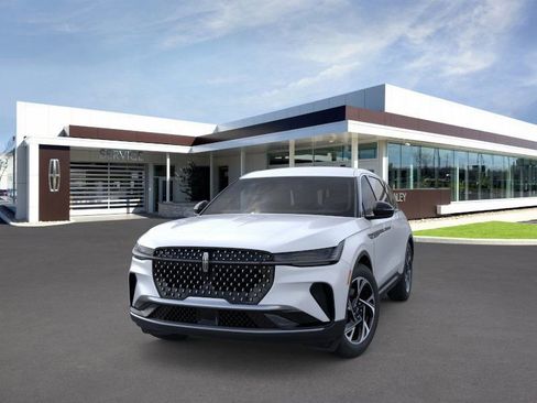 New 2026 Lincoln Nautilus Premier image 31