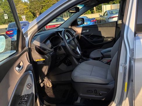 Used 2018 Hyundai Santa Fe Sport w/ 2.4L Value Package 02 FWD image 22