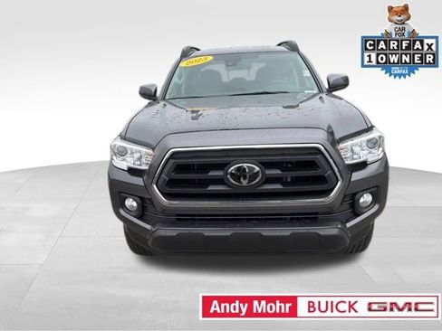 Used 2023 Toyota Tacoma SR5 AWD/4WD image 4
