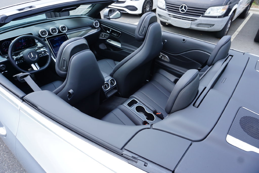 Certified 2024 Mercedes-Benz CLE 300 4MATIC Cabriolet image 12