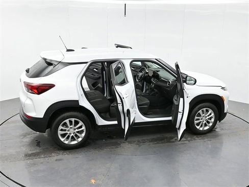 Used 2024 Chevrolet TrailBlazer LS w/ LS Convenience Package image 42