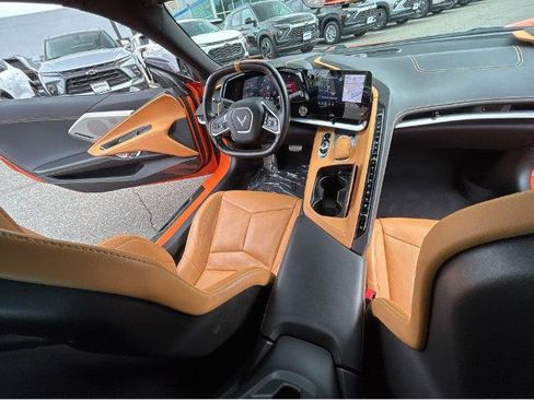 Used 2022 Chevrolet Corvette Stingray Preferred Cpe w/ Z51 Performance Package RWD image 7