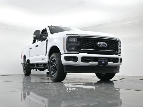New 2026 Ford F250 XL w/ STX Appearance Package AWD/4WD image 33