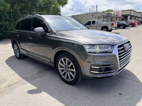 Used 2018 Audi Q7 3.0T Prestige AWD/4WD image 3
