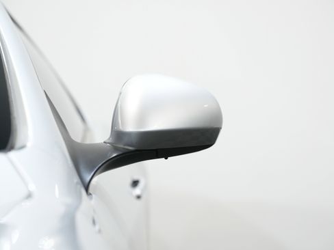 Used 2015 Maserati GranTurismo Sport image 11