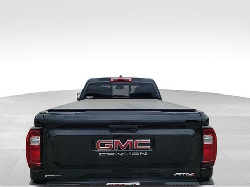 Used 2023 GMC Canyon AT4 w/ AT4 Premium Package AWD/4WD image 15