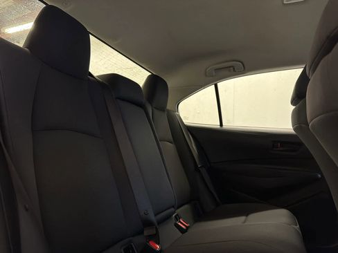 Used 2022 Toyota Corolla LE image 28