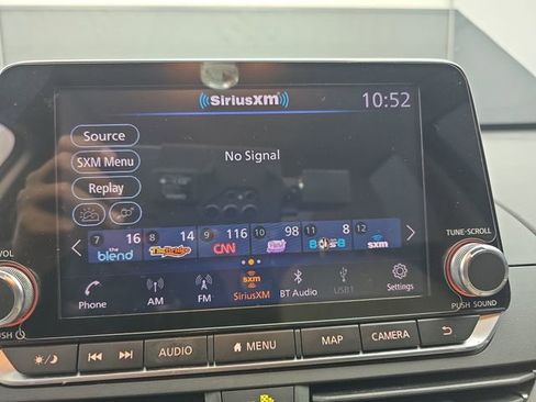 Used 2020 Nissan Altima 2.0 Platinum FWD image 31