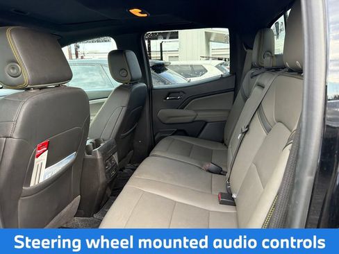 Used 2025 Chevrolet Colorado ZR2 w/ Technology Package AWD/4WD image 16