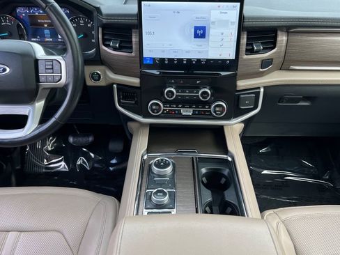 Used 2024 Ford Expedition Max Limited image 10