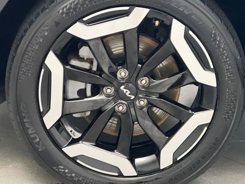 Used 2025 Kia Telluride S FWD image 74