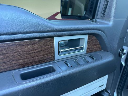 Used 2013 Ford F150 Lariat w/ Luxury Equipment Group image 10