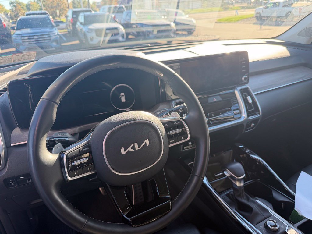 Used 2023 Kia Sorento SX Prestige AWD/4WD image 12