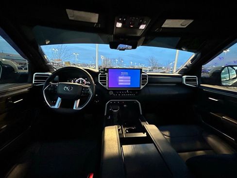 Used 2025 Toyota Tundra Platinum image 9