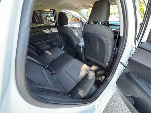 Used 2024 Kia Forte LXS w/ LXS Technology Package FWD image 35