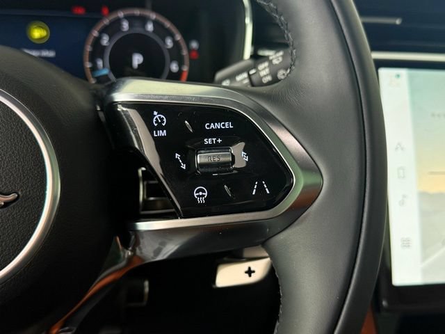 Used 2026 Jaguar F-PACE R-Dynamic S AWD/4WD image 20