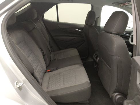 Used 2022 Chevrolet Equinox LT image 19