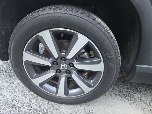 Used 2023 Honda Pilot Touring image 8