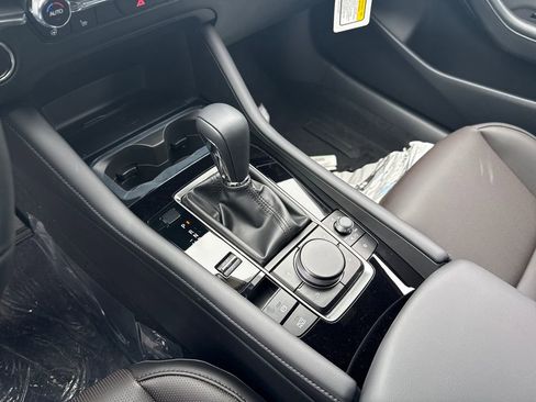 New 2026 MAZDA MAZDA3 Hatchback w/Premium Plus Pkg image 13