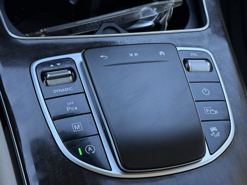 Used 2022 Mercedes-Benz GLC 300 image 25