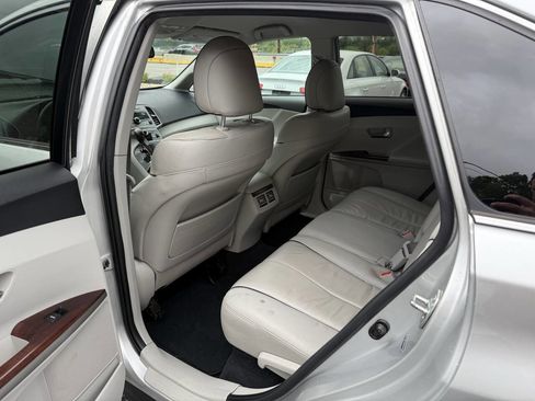 Used 2009 Toyota Venza AWD image 15