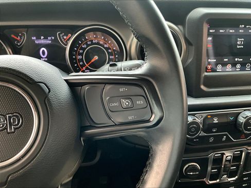 Used 2022 Jeep Wrangler Unlimited Sport AWD/4WD image 12