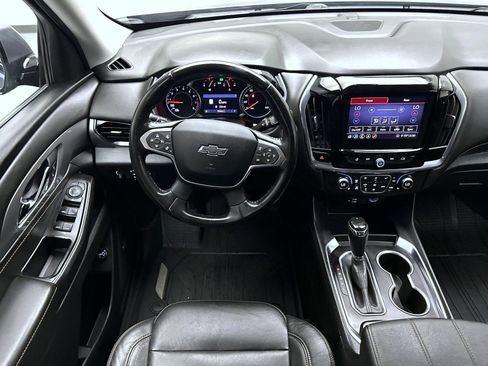 Used 2020 Chevrolet Traverse RS AWD/4WD image 14