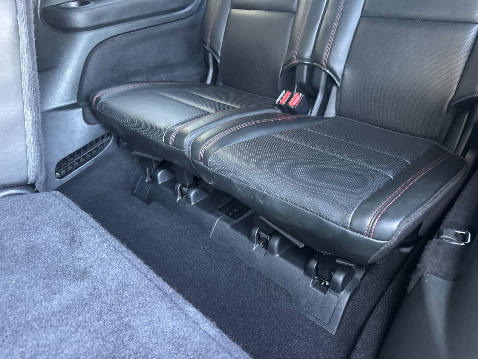 Used 2025 Dodge Durango GT AWD/4WD image 18