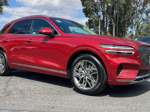 Used 2025 Genesis GV70 2.5T image 1