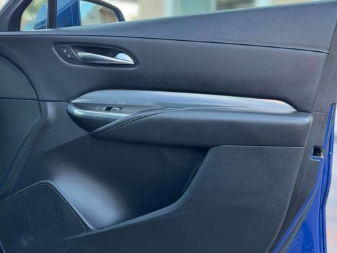 Used 2021 Cadillac XT4 Premium Luxury image 29