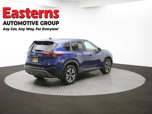 Used 2022 Nissan Rogue SV image 39