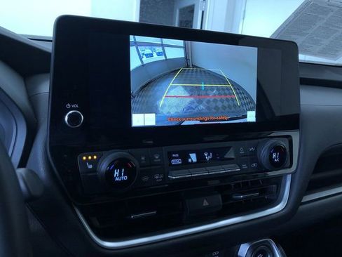 Certified 2025 Toyota Grand Highlander AWD image 27