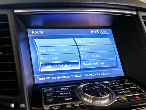 Used 2015 INFINITI QX70 2WD w/ Premium Package image 34