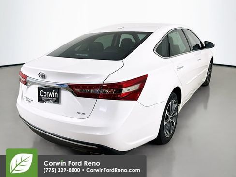 Used 2016 Toyota Avalon XLE FWD image 7
